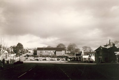 Wide ange view of the east end of Dornoch Square c 2003