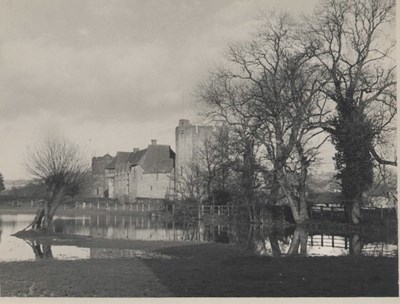 Kathleen Lyon photograph collection - Stokesay Castle