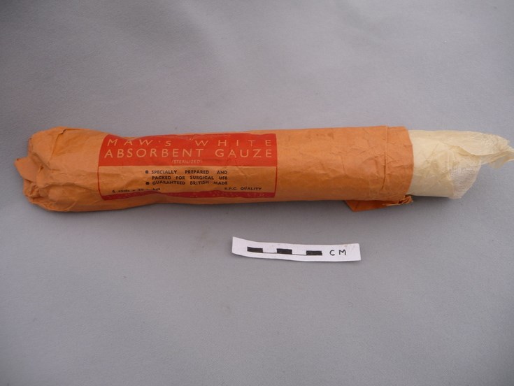 Doctor's medical bag contents: Maw’s white absorbent gauze