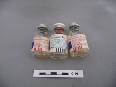 Doctor's medical bag contents: Local anaesthetic for stitching up