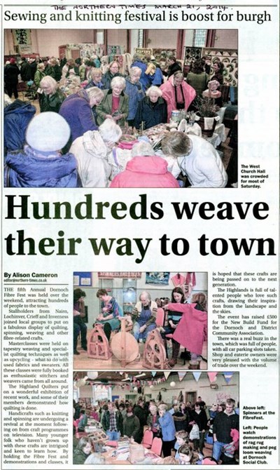 Hundreds weave their way to town