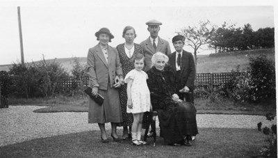 Family photograph in the garden at Torranroy