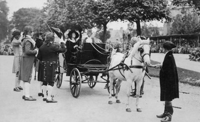 Carriage arrival at Dornoch Pageant 1928