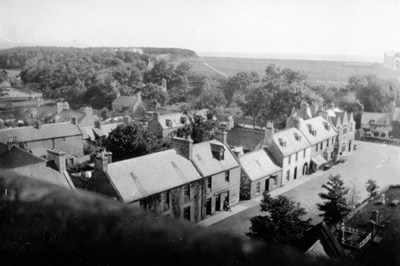 Early photograph of Dornoch High Street