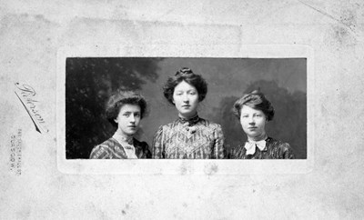 Studio photograph of MacDonald sisters