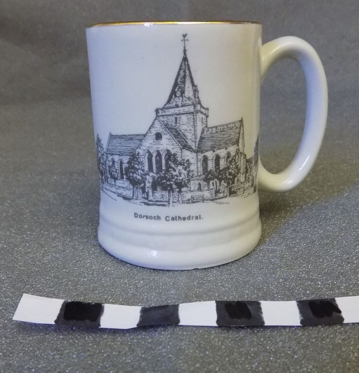 Small commemorative pottery mug