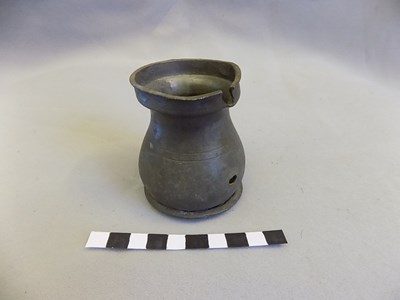 Small sized pewter tankard measure