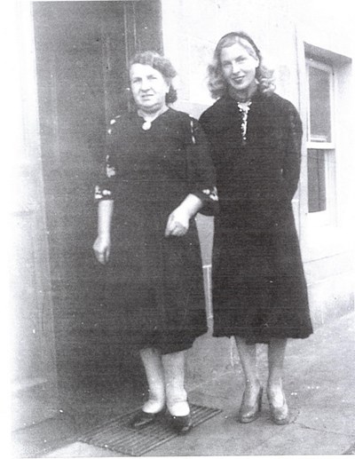 Margaret and Christina McKay, Embo