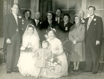 Wedding Photograph, Beattie Wright & Jimmy Hutton
