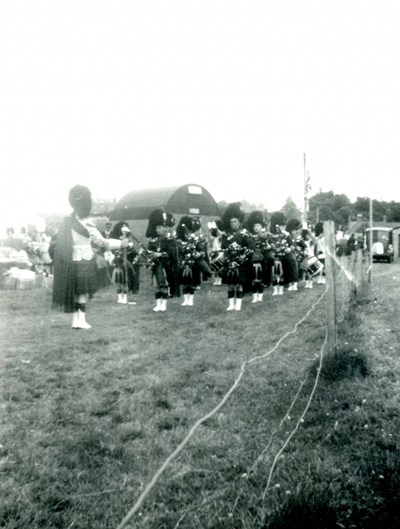 Photograph of Dornoch Pipe Band