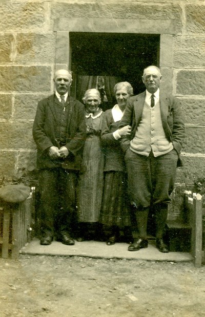 Monochrome photograph Calder family group
