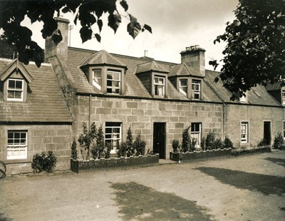 Monochrome photograph of Oakley Cottage, Dornoch