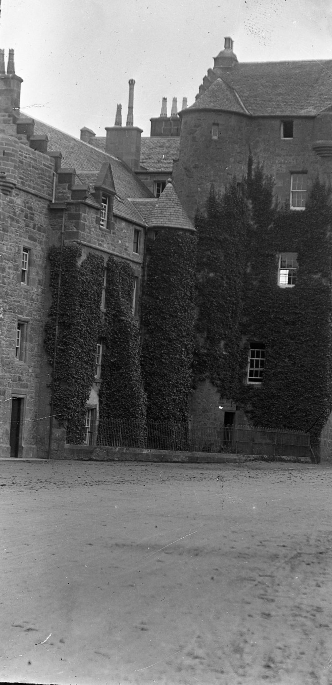Dornoch Castle frontage