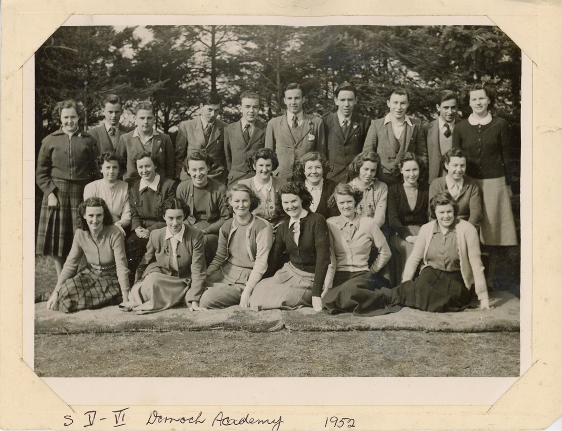 Dornoch Academy Senior School Photograph, !952