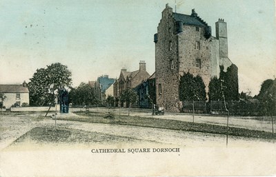 Cathedral Square, Dornoch
