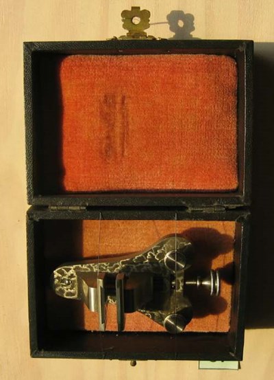 Watchmaker's vice