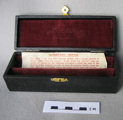 Box for watchmaker's ear piercer