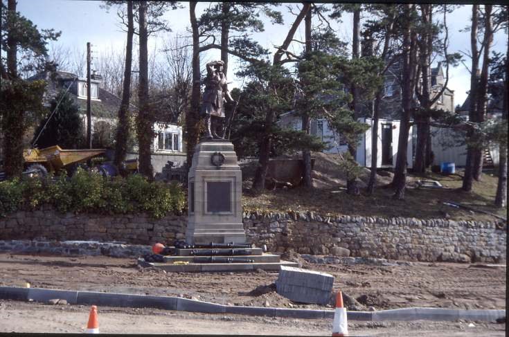 Dornoch war memorial
