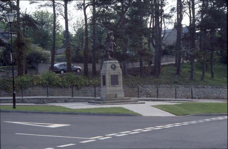Dornoch war memorial