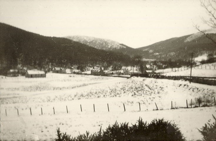 Snow Scene ~ Spinningdale