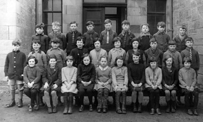 Dornoch Academy class in 1920's