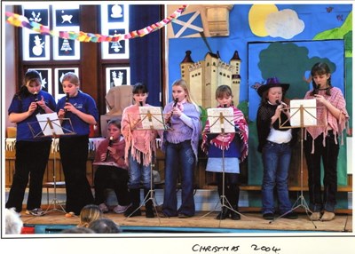 Dornoch Primary School Christmas 2004 Recorders 