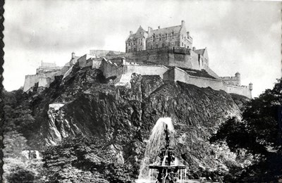 Views of Edinburgh ~ The Castle