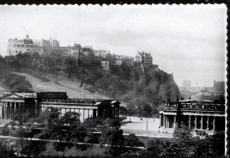 Views of Edinburgh ~ The Castle