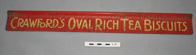 Shop sign Crawford's Oval Rich Tea Biscuits