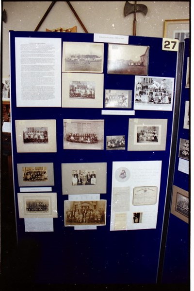 Display of photographs
