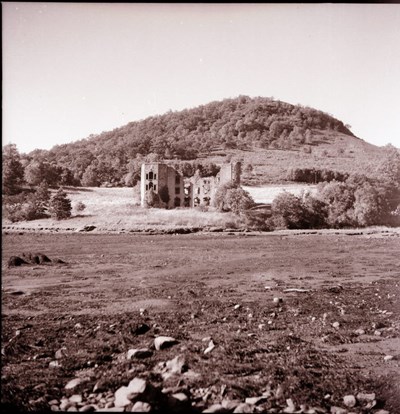 Ruins of Spinningdale Mill viewed from the east
