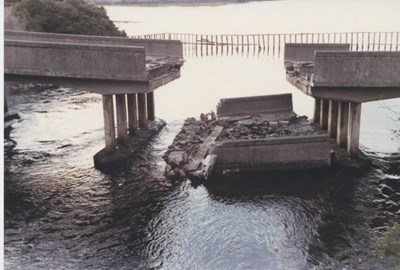 Dropped section during demolition of the old Mound Road Bridge