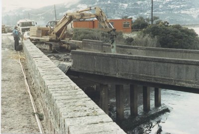 1989 Demolition of the Mound Road Bridge adjacent to 1816 bridge