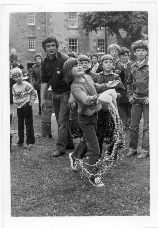 Dornoch Festival Week ~ Sponge throwing competition
